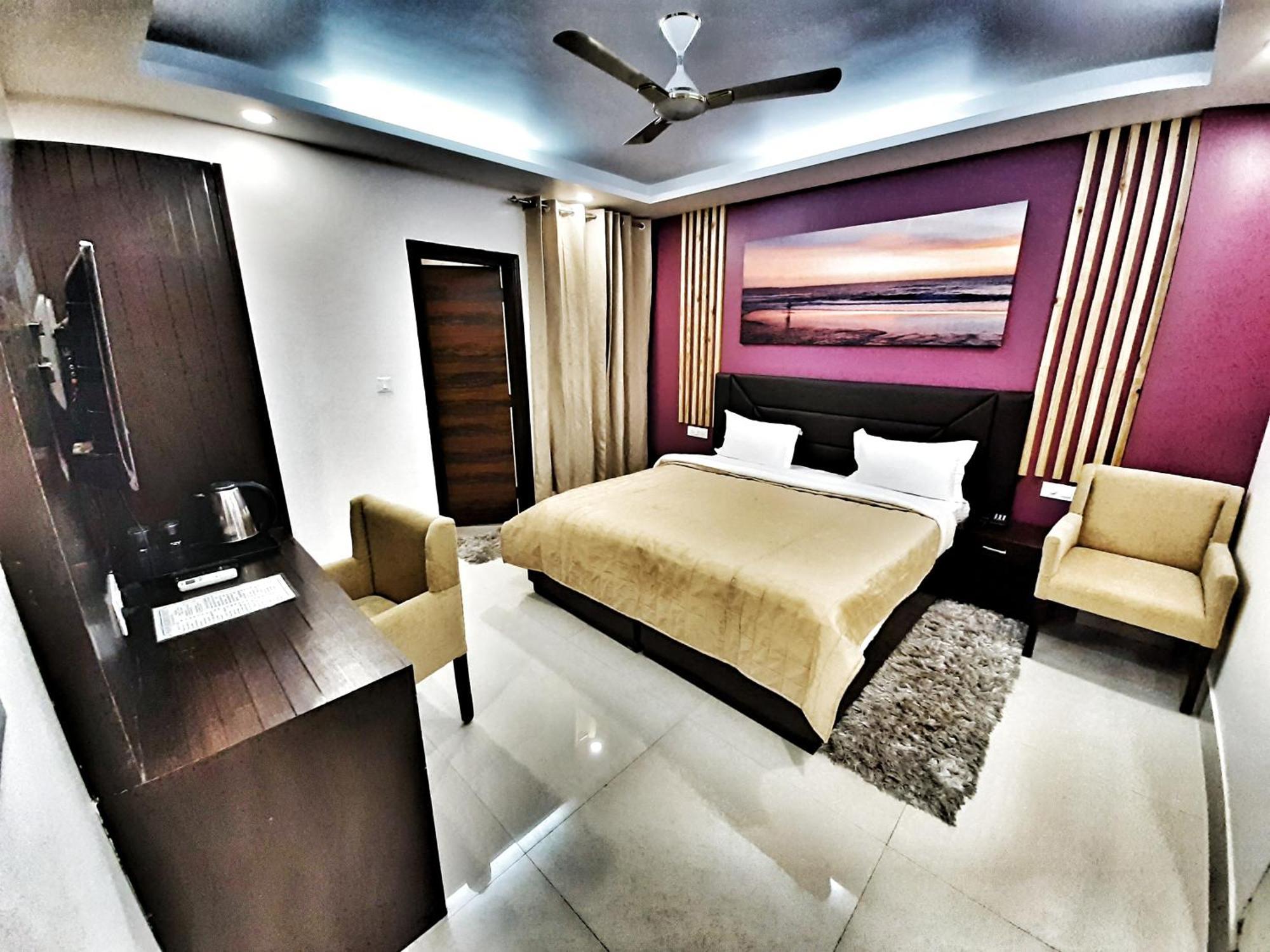 Delhi Aerocity, Nh 48 New Delhi